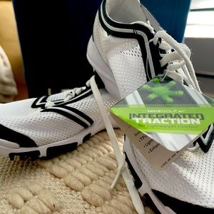 Brand NWT Nike Lightweight Golf Shoe